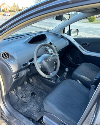 Toyota Yaris cena 16000 przebieg: 208675, rok produkcji 2010 z Luboń małe 56